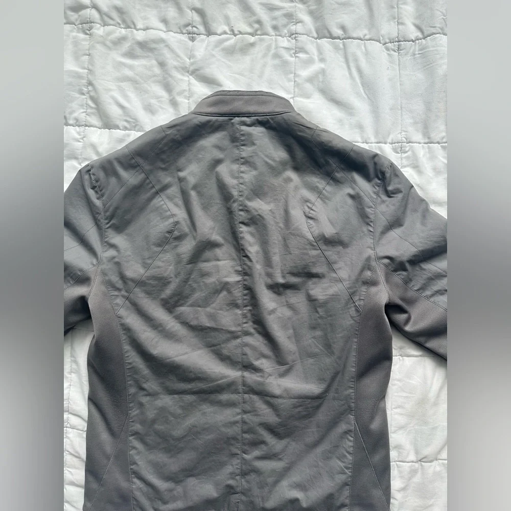 ᴀʀᴍᴀɴɪ ᴇxᴄʜᴀɴɢᴇ ᴍᴇɴ’ꜱ ɢʀᴇʏ ᴢɪᴘ ᴜᴘ ᴊᴀᴄᴋᴇᴛ - Picture 2 of 5